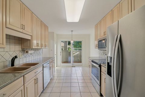 Tiny photo for 404 N SHORELINE Road #298, Lake Barrington, IL 60010 (MLS # 12495842)