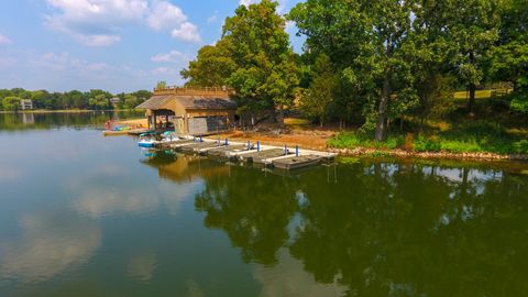 Tiny photo for 404 N SHORELINE Road #298, Lake Barrington, IL 60010 (MLS # 12495842)