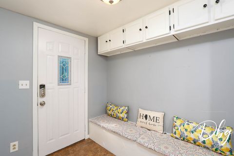 Tiny photo for 37905 N Loyola Avenue, Beach Park, IL 60087 (MLS # 12481122)