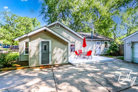 Tiny photo for 37905 N Loyola Avenue, Beach Park, IL 60087 (MLS # 12481122)