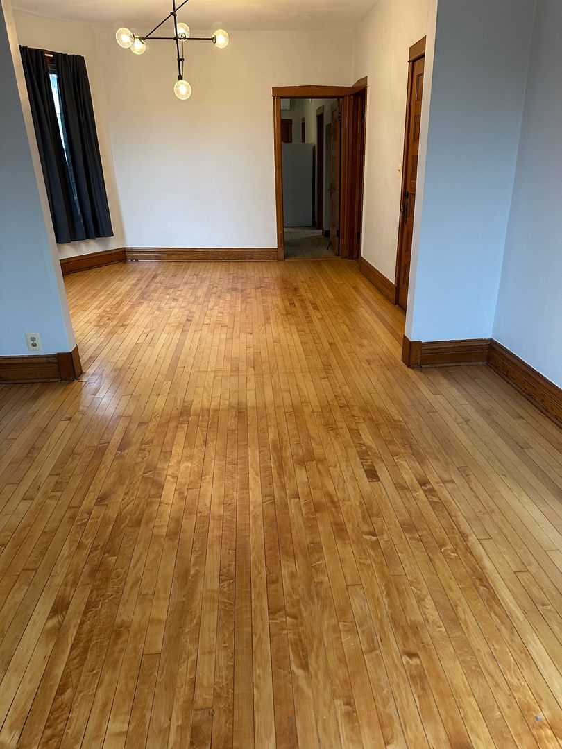 2611 W Walton Street 2