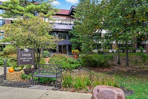 1409 Burr Oak Road 311A Hinsdale IL 60521