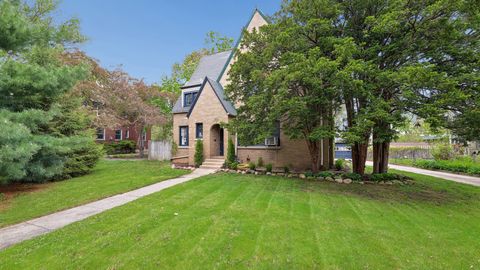 Tiny photo for 726 W Highland Avenue, Elgin, IL 60123 (MLS # 12632517)