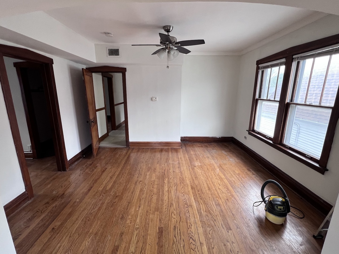 5008 W Strong Street