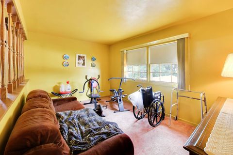 Tiny photo for 1014 E Crabtree Drive, Arlington Heights, IL 60004 (MLS # 12680162)