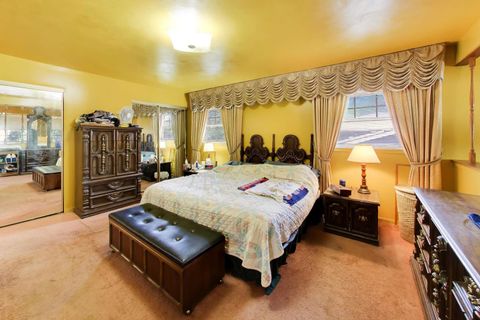 Tiny photo for 1014 E Crabtree Drive, Arlington Heights, IL 60004 (MLS # 12680162)
