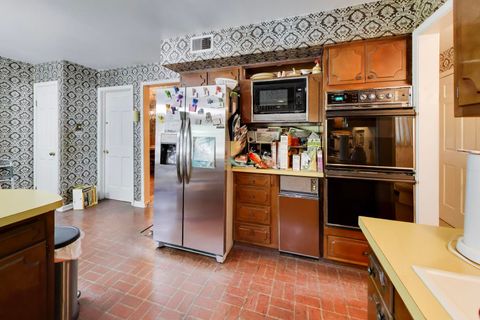 Tiny photo for 1014 E Crabtree Drive, Arlington Heights, IL 60004 (MLS # 12680162)