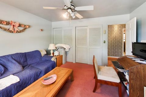 Tiny photo for 1014 E Crabtree Drive, Arlington Heights, IL 60004 (MLS # 12680162)