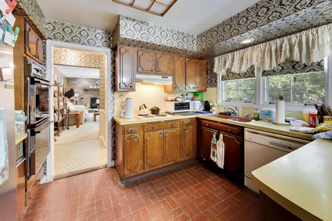 Tiny photo for 1014 E Crabtree Drive, Arlington Heights, IL 60004 (MLS # 12680162)