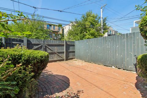 Tiny photo for 4738 S Champlain Avenue, Chicago, IL 60615 (MLS # 12476498)