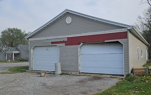 Tiny photo for 1208 E Randolph Street, Mcleansboro, IL 62859 (MLS # 12616997)