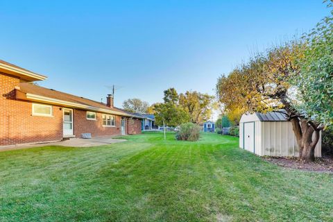 Tiny photo for 2240 N Western Avenue, Park Ridge, IL 60068 (MLS # 12512959)