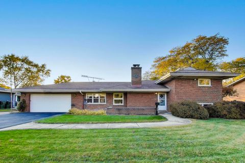 Tiny photo for 2240 N Western Avenue, Park Ridge, IL 60068 (MLS # 12512959)