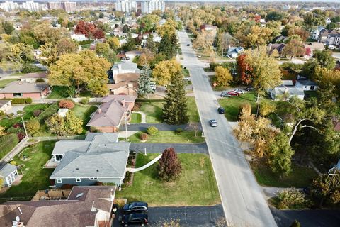 Tiny photo for 2240 N Western Avenue, Park Ridge, IL 60068 (MLS # 12512959)