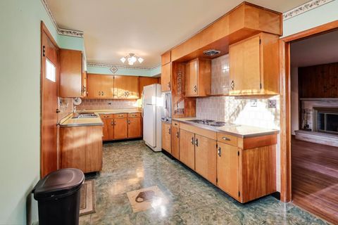 Tiny photo for 2240 N Western Avenue, Park Ridge, IL 60068 (MLS # 12512959)