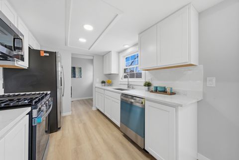 Tiny photo for 593 Bristol Lane, Elk Grove Village, IL 60007 (MLS # 12608397)