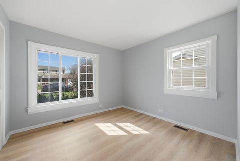 Tiny photo for 593 Bristol Lane, Elk Grove Village, IL 60007 (MLS # 12608397)