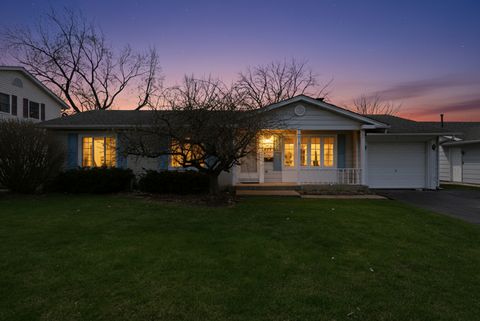 Photo of 593 Bristol Lane, Elk Grove Village, IL 60007 (MLS # 12608397)