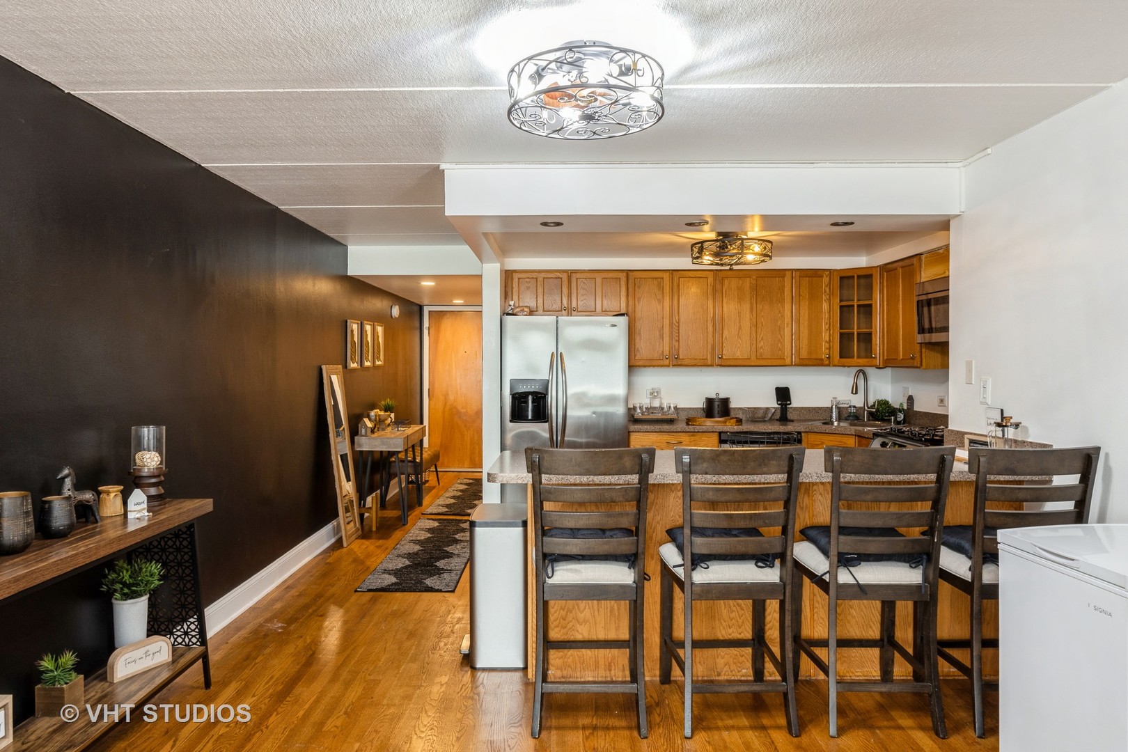 914 N Austin Boulevard B10