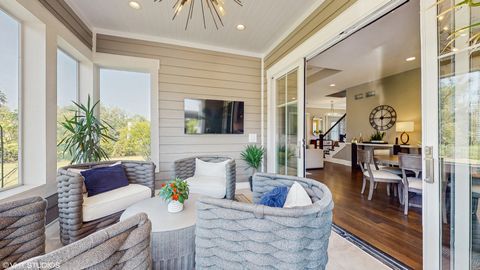 Tiny photo for 305 Briarwood Lane, Lincolnshire, IL 60069 (MLS # 12505983)