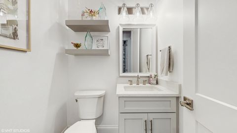 Tiny photo for 305 Briarwood Lane, Lincolnshire, IL 60069 (MLS # 12505983)