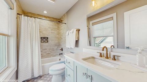 Tiny photo for 305 Briarwood Lane, Lincolnshire, IL 60069 (MLS # 12505983)