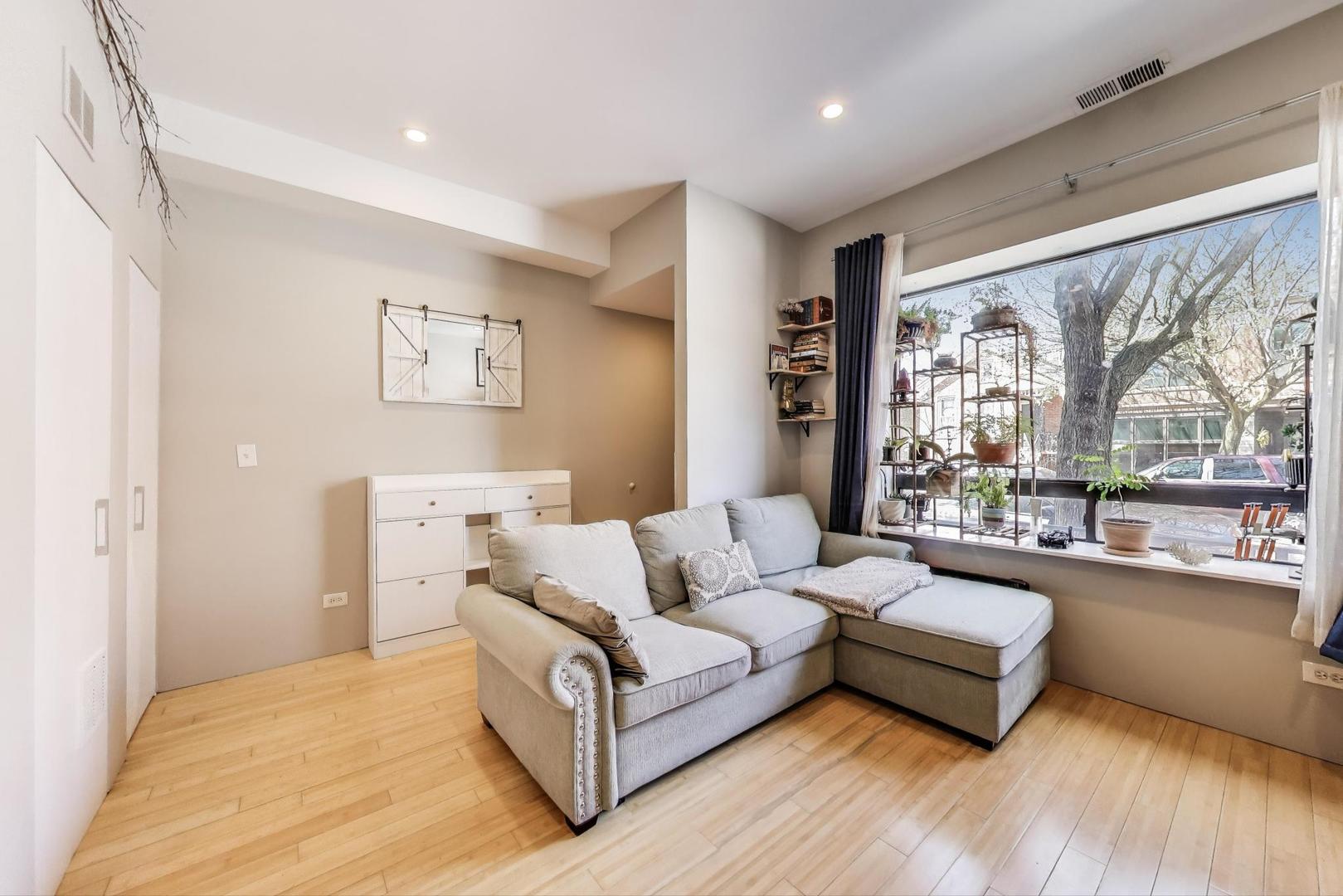 1811 W 17th Street 201
