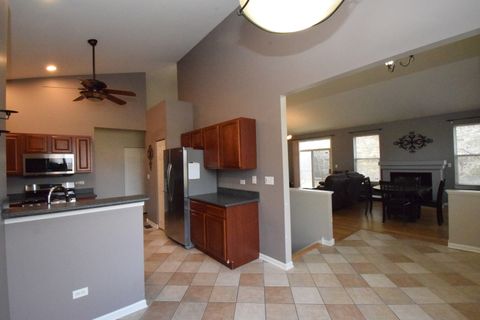 Tiny photo for 600 Countryfield Lane, Elgin, IL 60120 (MLS # 12544107)