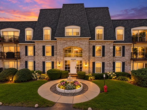 Photo of 5000 Carriageway Drive #116, Rolling Meadows, IL 60008 (MLS # 12780627)