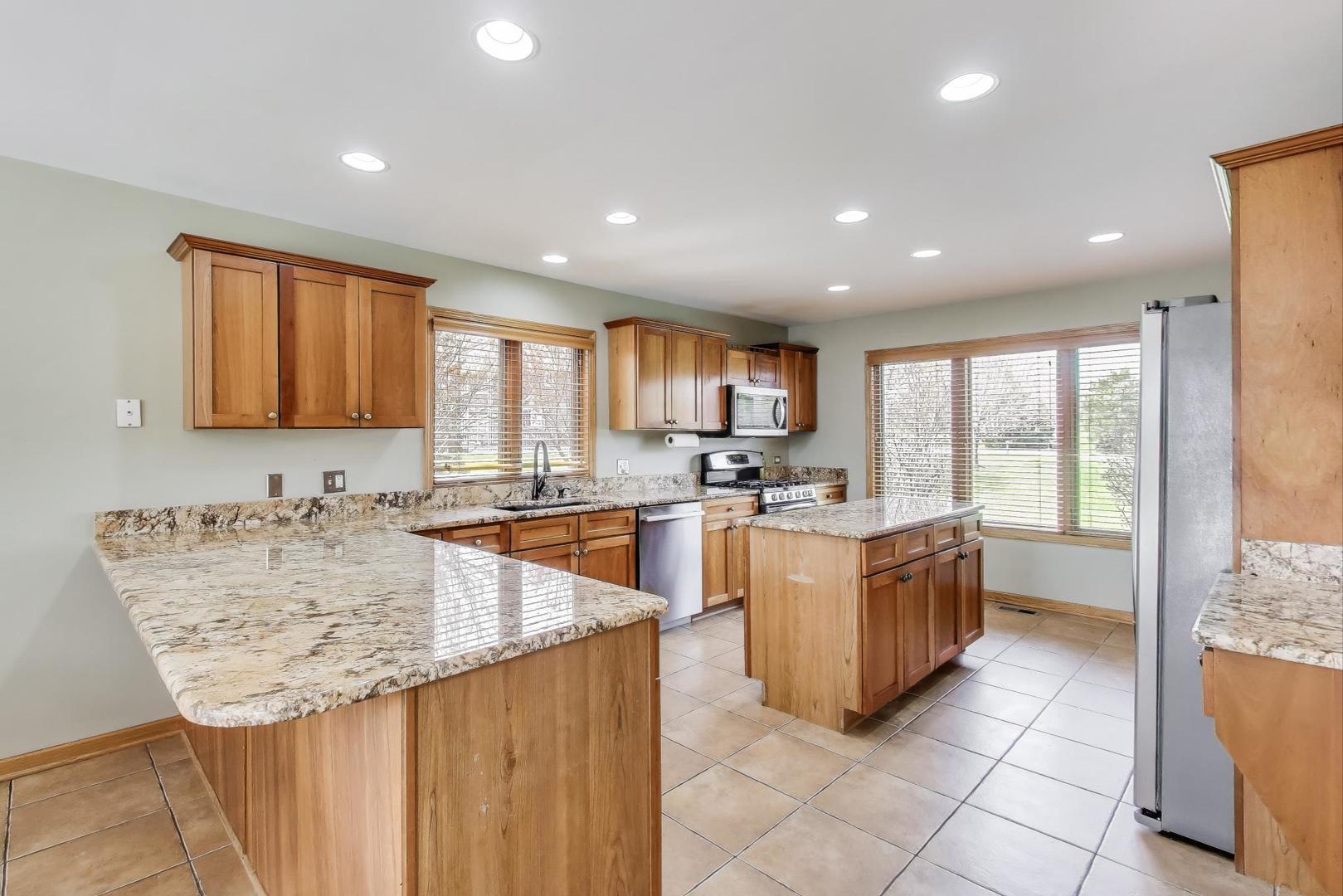 23883 W Sarah Court