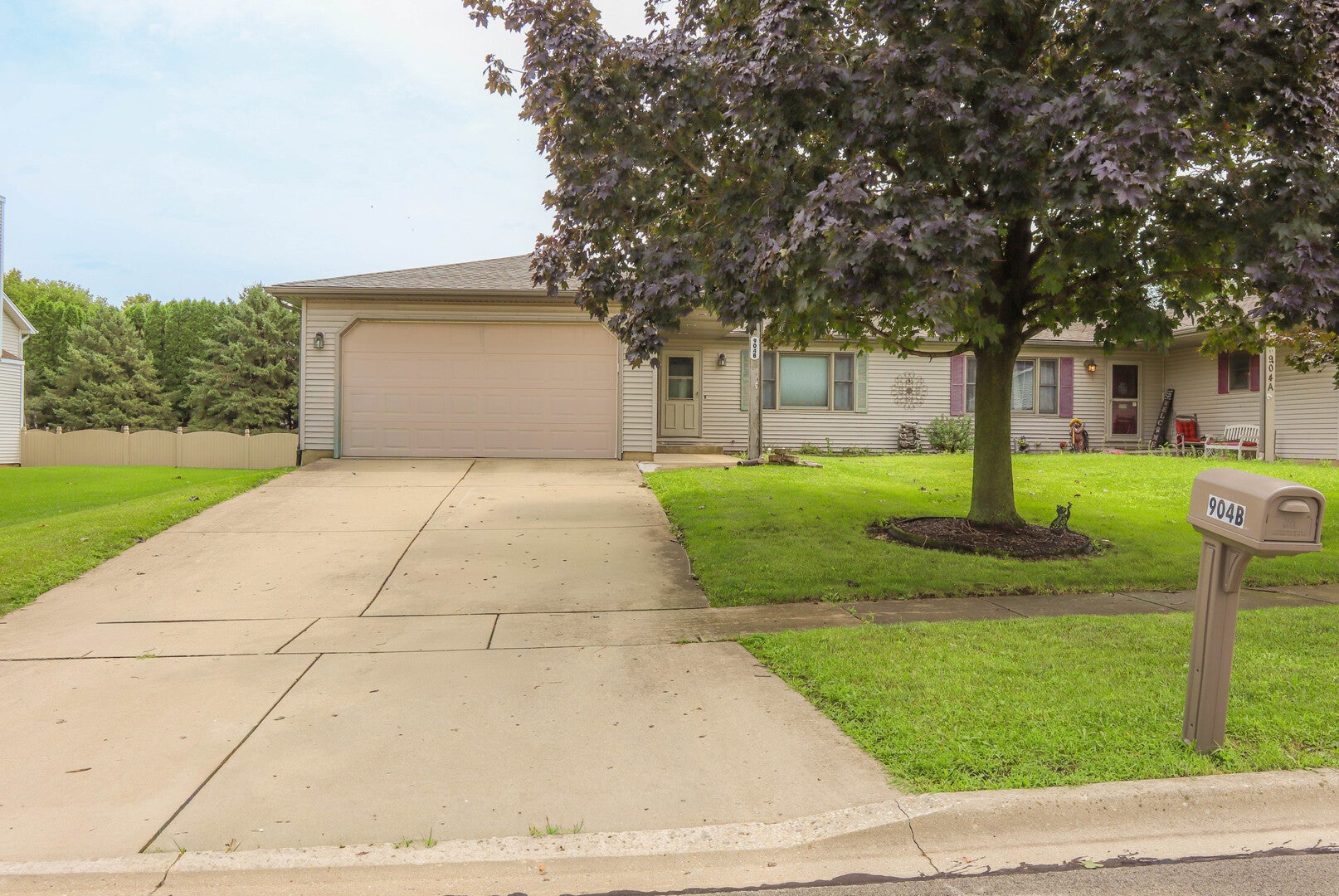 904 Harvest Trail B