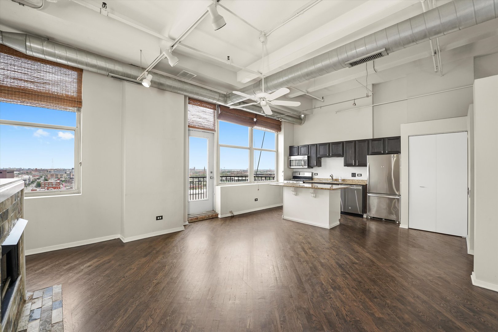 500 S Clinton Street 1011