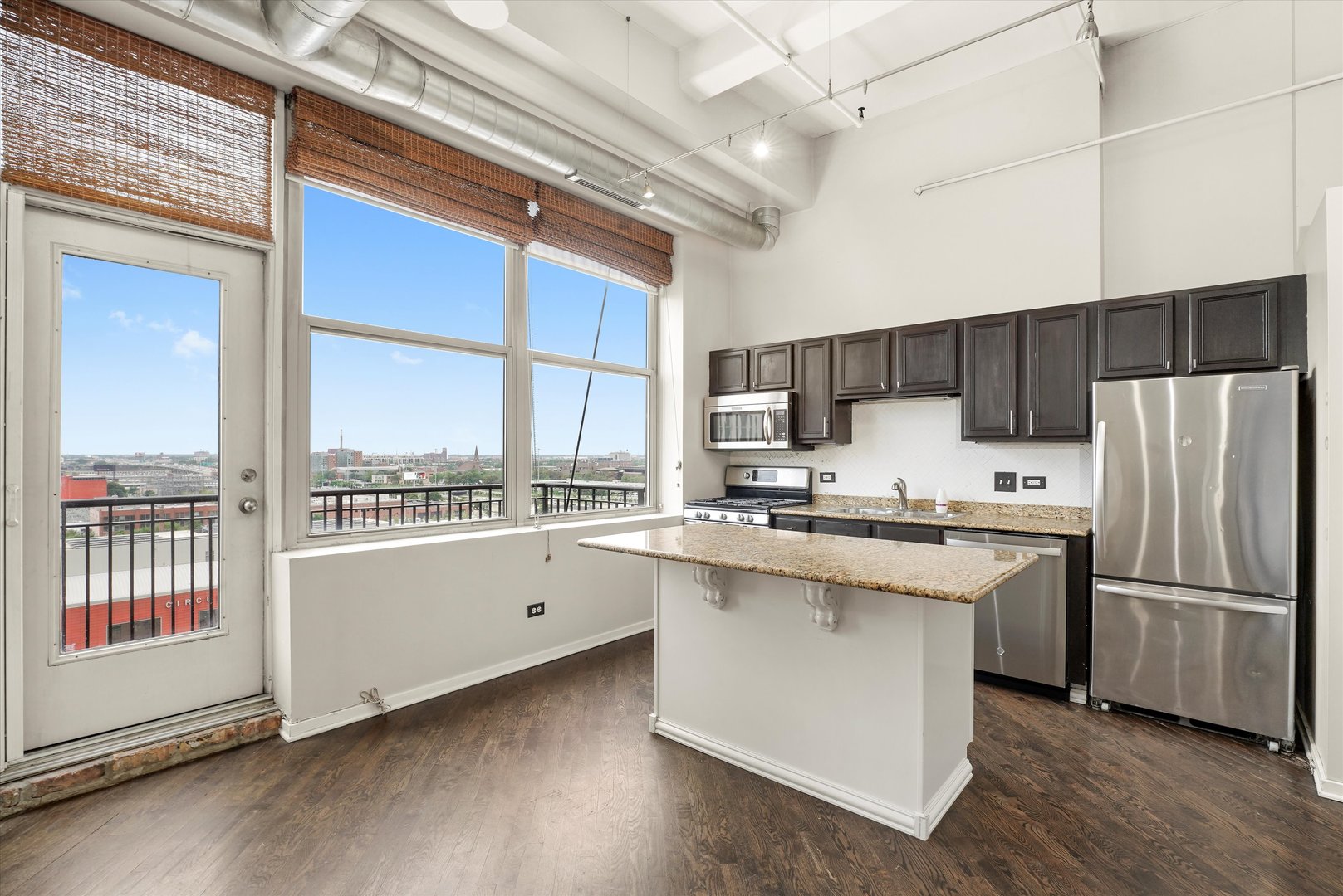 500 S Clinton Street 1011