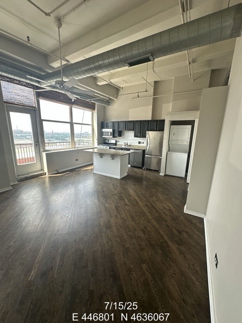 500 S Clinton Street 1011