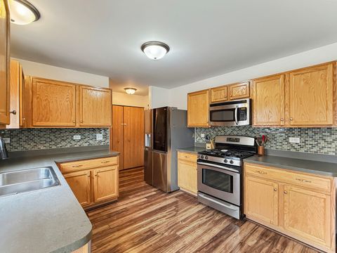 Tiny photo for 1114 Port Royal Road, Pingree Grove, IL 60140 (MLS # 12581154)