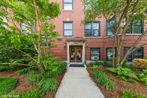 5425 S East View Park 2 Chicago IL 60615