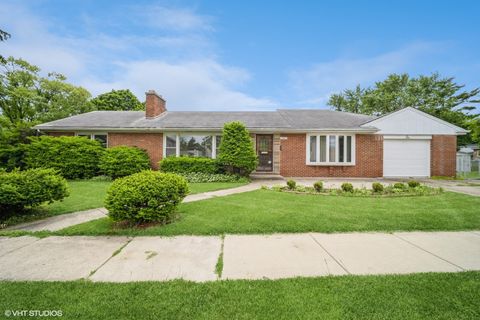 A home in Des Plaines