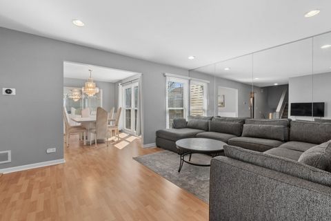 Tiny photo for 917 Shambliss Lane, Buffalo Grove, IL 60089 (MLS # 12617137)