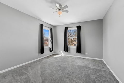 Tiny photo for 917 Shambliss Lane, Buffalo Grove, IL 60089 (MLS # 12617137)