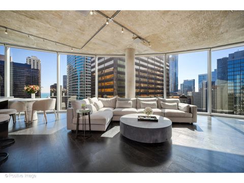 Tiny photo for 600 N FAIRBANKS Court #2801, Chicago, IL 60611 (MLS # 12583146)