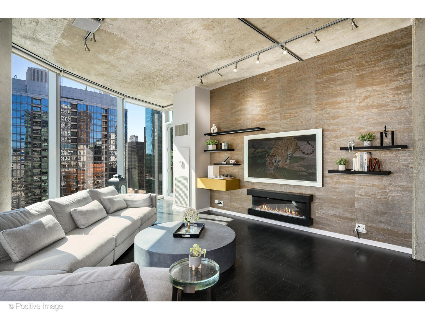 600 N FAIRBANKS Court 2801