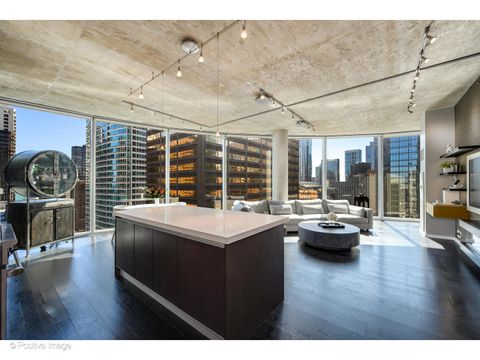 Tiny photo for 600 N FAIRBANKS Court #2801, Chicago, IL 60611 (MLS # 12583146)