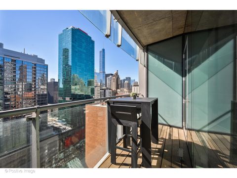 Tiny photo for 600 N FAIRBANKS Court #2801, Chicago, IL 60611 (MLS # 12583146)