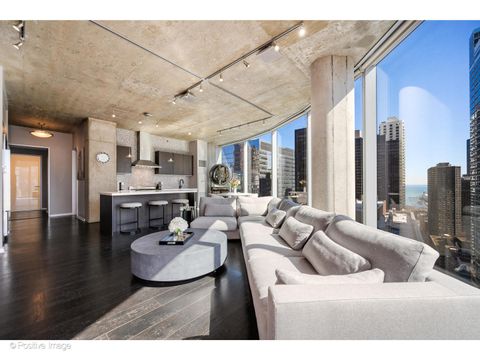 Tiny photo for 600 N FAIRBANKS Court #2801, Chicago, IL 60611 (MLS # 12583146)