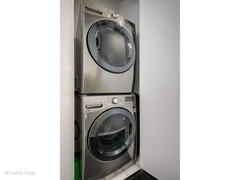 Tiny photo for 600 N FAIRBANKS Court #2801, Chicago, IL 60611 (MLS # 12583146)