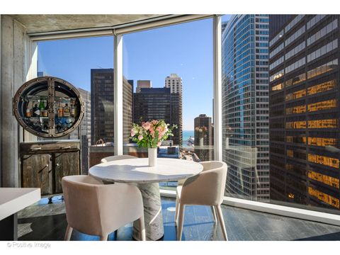 Tiny photo for 600 N FAIRBANKS Court #2801, Chicago, IL 60611 (MLS # 12583146)