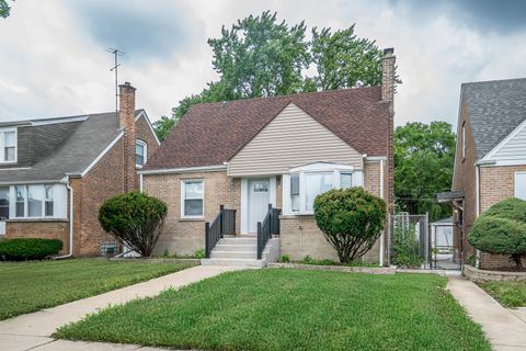 Photo of 9318 S Peoria Street, Chicago, IL 60620 (MLS # 12554129)