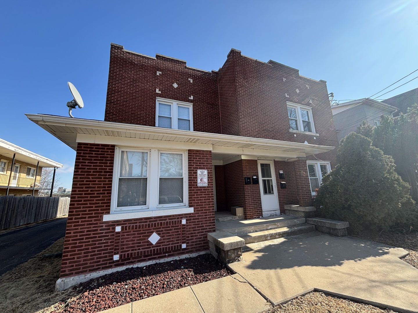 30 N Broadway Street