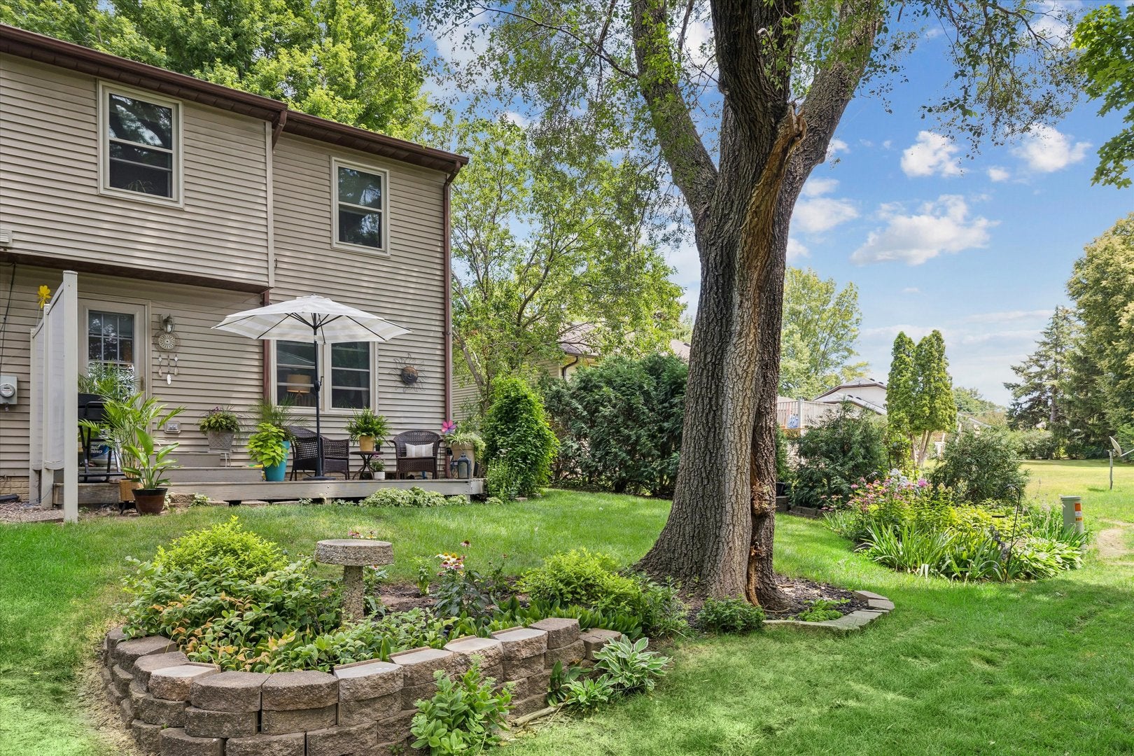 825 Brookview Drive