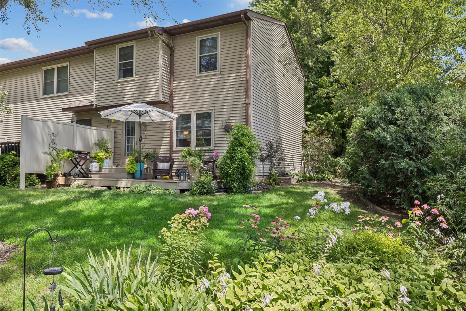 825 Brookview Drive